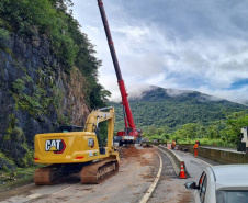 BR-277 - Contenção emergencial
