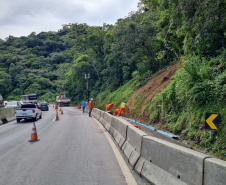 BR-277 - Contenção emergencial