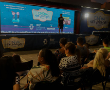 Após estreia animada em Guaratuba, Cinema na Praça segue para Matinhos