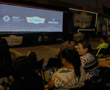 CINEMA NA PRAÇA