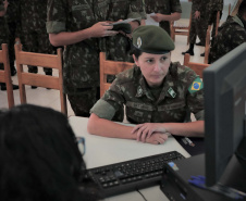 2º dia do "Mutirão Força de Trabalho Militar" oferece vagas em empresas da Região Norte de Curitiba