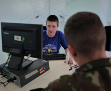 2º dia do "Mutirão Força de Trabalho Militar" oferece vagas em empresas da Região Norte de Curitiba