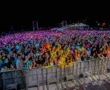 Show de Cesar Menoti e Fabiano em matinhos.Foto:Ari Dias/AEN