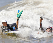 1ª etapa do Circuito Paranaense de Bodyboarding movimentou as areias de Guaratuba no fim de semana
