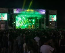 SHOWS