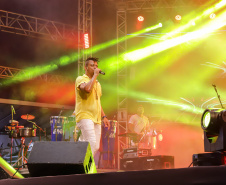 SHOWS