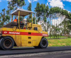 DER assina contrato de R$ 40,5 milhões para conservação no Norte e Vale do Ivaí 