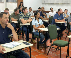 Programa de revitalização da viticultura promove capacitação 60 técnicos