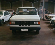 Leilão de veículos e sucatas de automóveis em Maringá