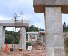 Obra na Rodovia dos Minérios tem avanços na construção de viadutos e pontes 