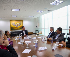 Governador Carlos Massa Ratinho Junior com Procurador Geral do Trabalho Dr José de Lima Ramos Pereira