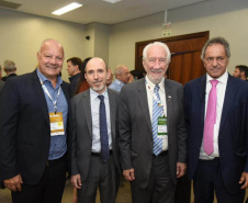 O vice-governador Darci Piana e o secretário da Agricultura, Norberto Ortigara, participaram da abertura da ExpoApras 2023.