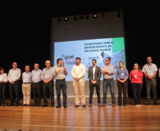 No Sudoeste, Sistema de Agricultura do Paraná debate prevenção da influenza aviária
