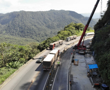 Análise indica reforços na contenção do km 41 da BR-277; obra termina dia 15 