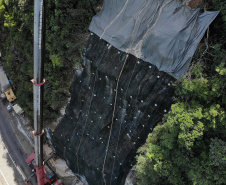 Análise indica reforços na contenção do km 41 da BR-277; obra termina dia 15 