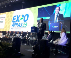O vice-governador Darci Piana e o secretário da Agricultura, Norberto Ortigara, participaram da abertura da ExpoApras 2023