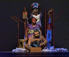 Musical Itan e Tal volta ao Guairinha no mês de maio pelo projeto Crianças no Teatro