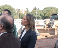 Flávia Arantes do Nascimento, que é uma das filhas de Pelé, visitou nesta sexta-feira (12) as obras de construção das pistas de skate anexas ao Ginásio do Tarumã, em Curitiba.