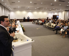 O governador Carlos Massa Ratinho Junior participou de um seminário sobre combate ao trabalho infantil nesta quarta-feira (31), em Foz do Iguaçu. 