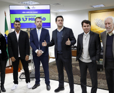 aSFALTO NOVO VIDA NOVA