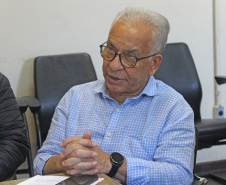 Governo do Paraná, setor privado e entidades do agro trabalham para conter gripe aviária