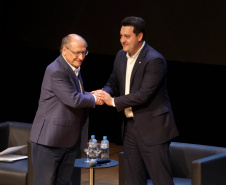 Governador com o vice presidente na FIEP