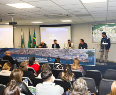 Delegação de empresários conhece e estreita relações com o Porto de Paranaguá