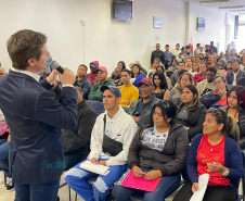 Mais de 500 pessoas participaram de Mutirão de Empregos para Migrantes em Curitiba