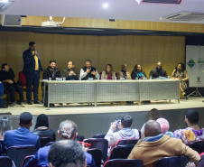 Começou nesta segunda-feira (17) a Caravana Juventude Negra Viva, evento realizado pelo Governo do Paraná em parceria com o Ministério da Igualdade Racial. Representantes do governo federal, da juventude negra, da Secretaria da Mulher, Igualdade Racial, e Pessoa Idosa (Semipi) e da Secretaria de Desenvolvimento Social e Família (Sedef) participaram da abertura, no Palácio das Araucárias, que discutiu pontos importantes para fortalecer a igualdade no Brasil.