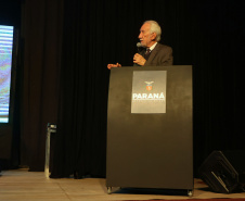 O governador em exercício Darci Piana participou nesta segunda (24) no Museu Oscar Niemeyer, em Curitiba, da formatura de 35 oficiais da Polícia Militar e do Corpo de Bombeiros no Curso Superior de Polícia
