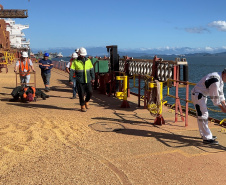 Portos do Paraná realiza simulado de resgate de trabalhador em mar