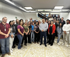 A ministra da Saúde, Nísia Trindade, visitou as instalações da Secretaria de Estado da Saúde (Sesa) nível central nesta terça-feira (25)
