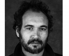 Biblioteca recebe bate-papo sobre poesia contemporânea