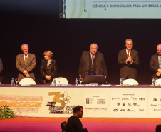 Curitiba, 23 de julho de 2023 - Abertura da 75ª Reunião Anual da SBPC - Sociedade Brasileira para o Progresso da Ciência, que aconteceu no Teatro Guaira, e contou com a presença da ministra de  Ciência, Tecnologia e Inovação, Luciana Santos.