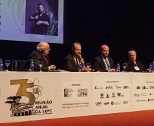Curitiba, 23 de julho de 2023 - Abertura da 75ª Reunião Anual da SBPC - Sociedade Brasileira para o Progresso da Ciência, que aconteceu no Teatro Guaira, e contou com a presença da ministra de  Ciência, Tecnologia e Inovação, Luciana Santos.