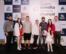 Com apoio do Estado, 21 famílias de Cambé conquistam o sonho da casa própria