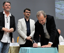 Governo inaugura espaços e repassa recursos para três campi da Unioeste
