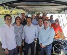 Ribeirão Claro, 26 de julho de 2023 - Com a presença dos secretários de Turismo do Paraná, Márcio Nunes, e de São Paulo, Roberto Lucena, aconteceu no Resort Tayayá, a assinatura do Protocolo de Intenções para o fomento integrado do turismo na região denominada Angra Doce.