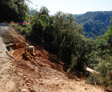 Obras na Graciosa avançam; primeiros trechos podem ficar prontos este mês