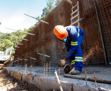 Obras na Graciosa avançam; primeiros trechos podem ficar prontos este mês