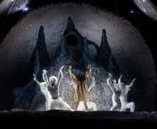 Teatro Ilusionista de Maicon Clenk, "Polaris" chega ao Guairão