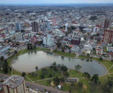Moradores de 4 cidades são contemplados com prêmios de R$ 10 mil do Nota Paraná 