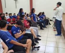 Alunos de escolas públicas recebem ações de educação fiscal em Sarandi e Campo Mourão 