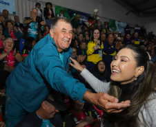 Guaratuba, 28 de agosto de 2023 - A primeira dama, Luciana Saito Massa, participou da abertura do Jogos da Integração da Idoso.