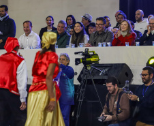 Guaratuba, 28 de agosto de 2023 - A primeira dama, Luciana Saito Massa, participou da abertura do Jogos da Integração da Idoso.