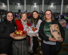 Guaratuba, 28 de agosto de 2023 - A primeira dama, Luciana Saito Massa, participou da abertura do Jogos da Integração da Idoso.