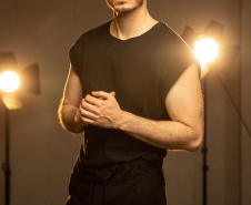 Teatro Ilusionista de Maicon Clenk, "Polaris" chega ao Guairão