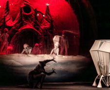 Teatro Ilusionista de Maicon Clenk, "Polaris" chega ao Guairão