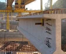 Transporte de vigas para pontes da Rodovia dos Minérios segue até o dia 22 