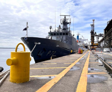 Navio-patrulha Maracanã atraca no Porto de Paranaguá